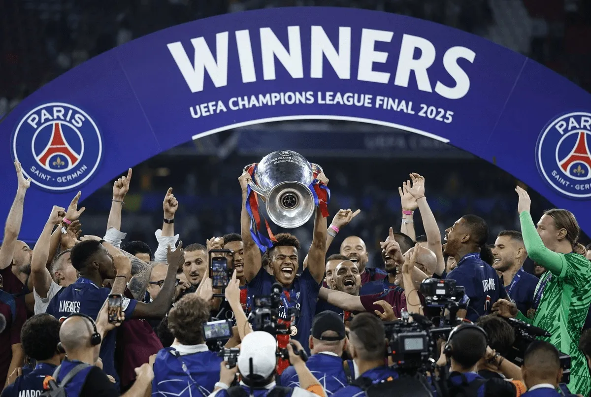 hanh-trinh-len-dinh-thanh-tich-cua-doi-tuyen-psg-min_11zon